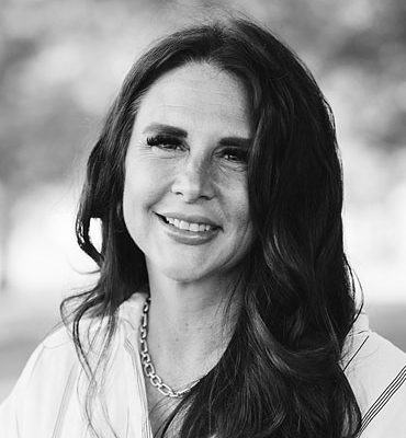 Amberly Powers, CMHC (she, her)