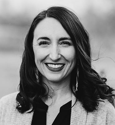 Tracy Powers, MFT-I (she, her)